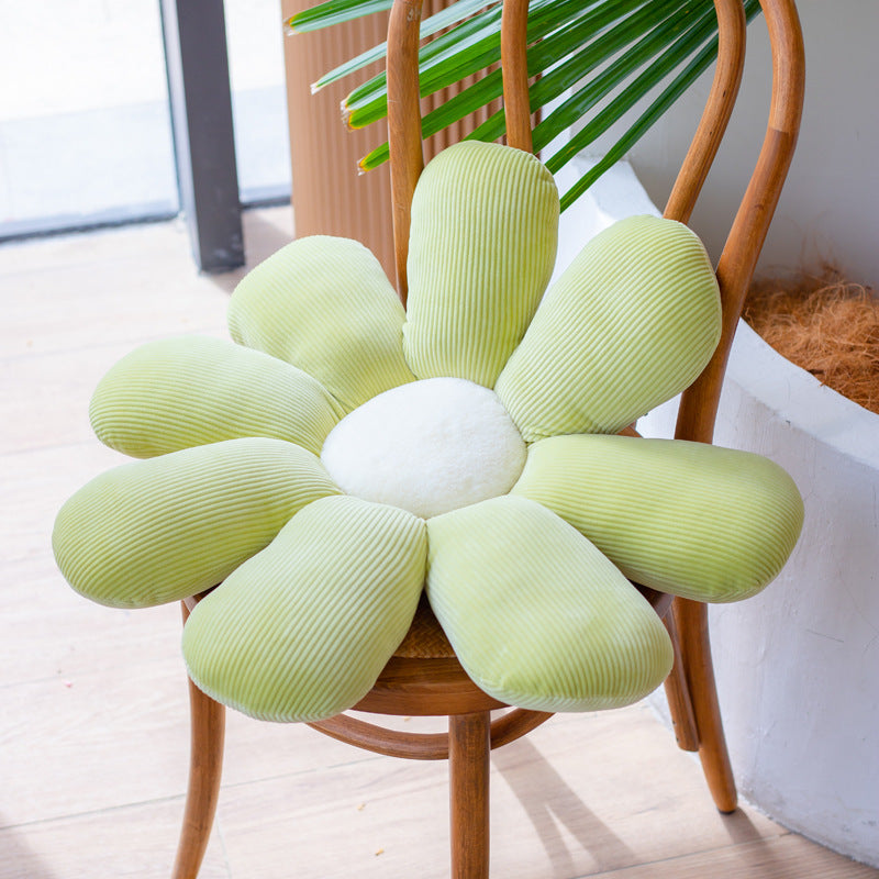 Petal-Style Small Daisy Cushion for Cozy Spaces