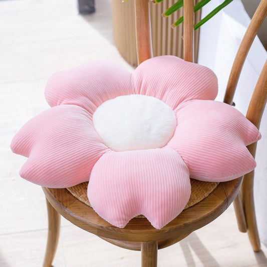 Petal-Style Small Daisy Cushion for Cozy Spaces