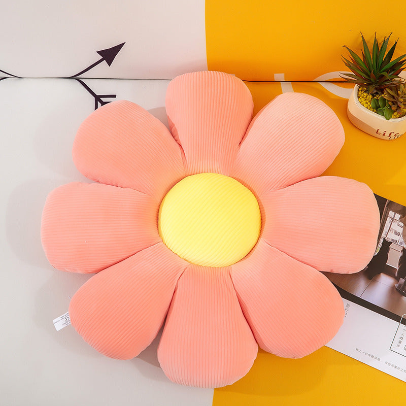 Petal-Style Small Daisy Cushion for Cozy Spaces